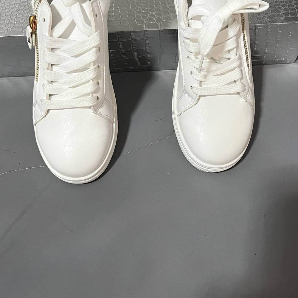 Women's White Sneakers